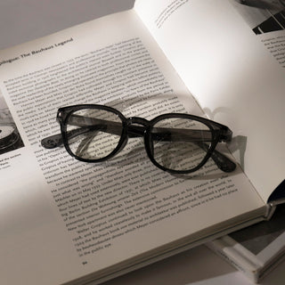 スマホも読書も快適に。jugaad14のリーディンググラス